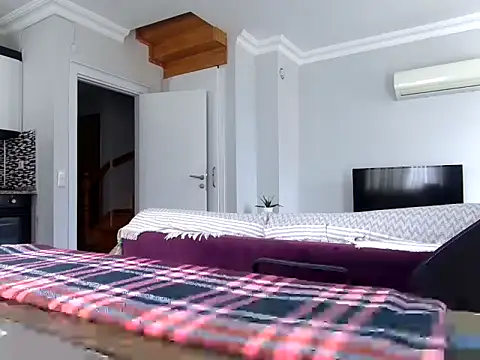 Snapshot of ALPHANDRE chatting on 03-22-26, 06:28 ALPHANDRE online show from 03-22-26, 06:28