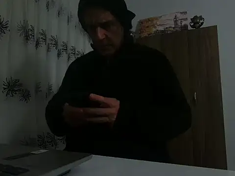 Snapshot of ALPHANDRE chatting on 03-28-26, 07:02 ALPHANDRE online show from 03-28-26, 07:02