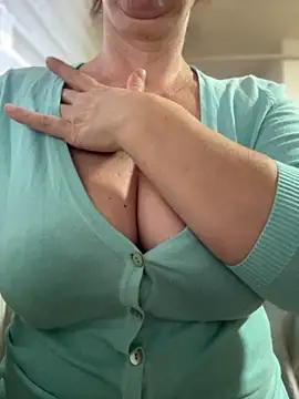 sweetmystery1 online show from 12-22-25, 01:41