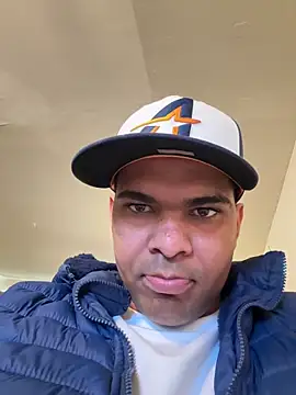 Snapshot of marhi32 chatting on 02-16-26, 04:47 marhi32 online show from 02-16-26, 04:47