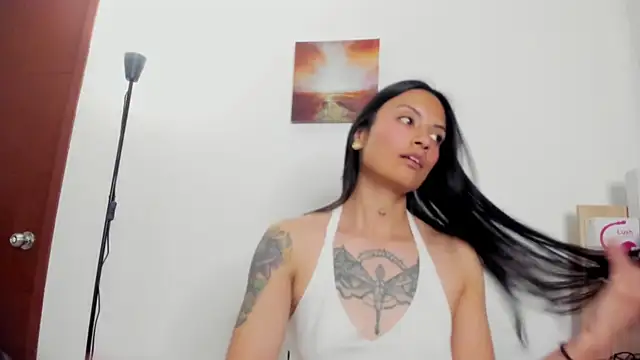 nia  white online show from 07-16-26, 12:05