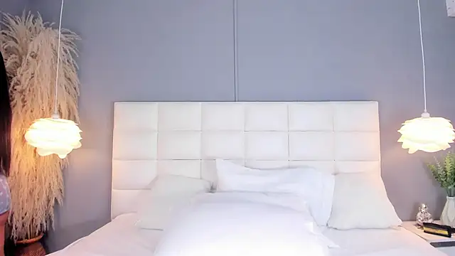 Ahincale online show from 03-27-26, 11:54