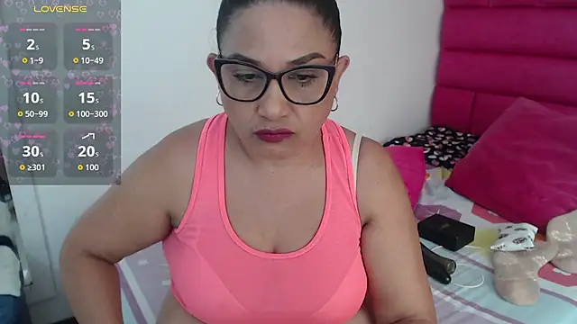 Snapshot of Katha_Marck chatting on 06-26-26, 05:06 Katha Marck online show from 06-26-26, 05:06
