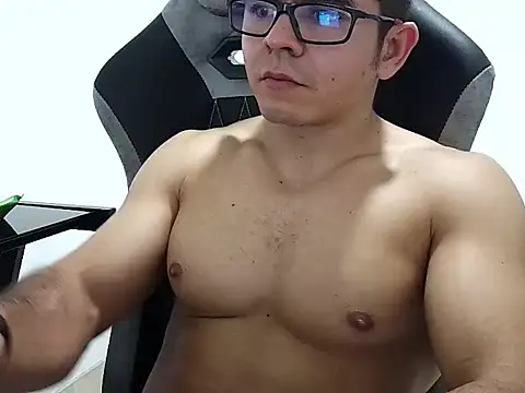 MILCARITAS3 online show from 03-15-26, 06:19