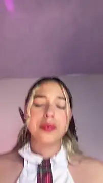 Irisweet  online show from 03-15-26, 04:29