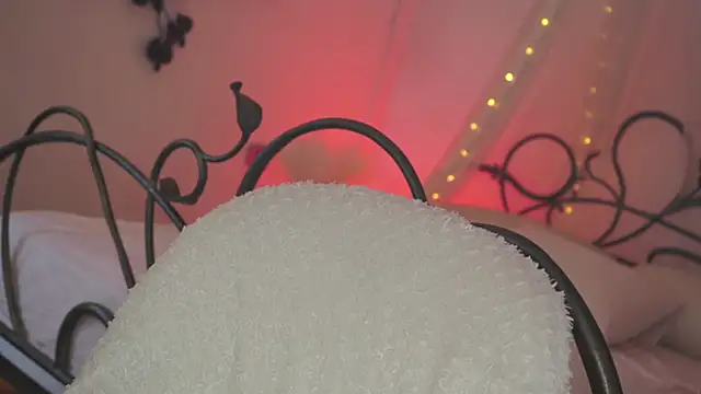 bad princess online show from 12-25-24, 01:09