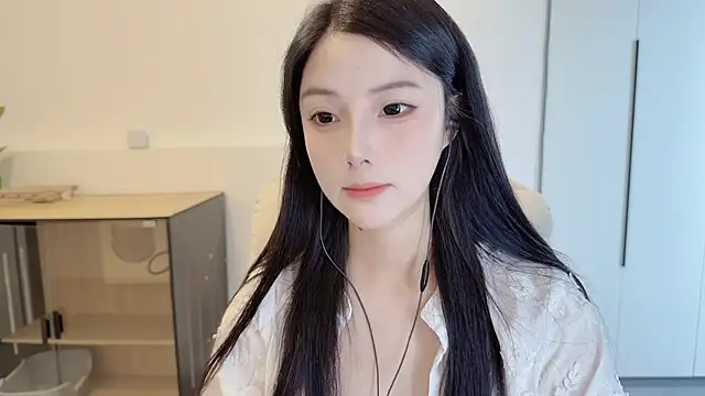 Snapshot of HaagenDazs_ chatting on 06-21-26, 03:31 HaagenDazs online show from 06-21-26, 03:31