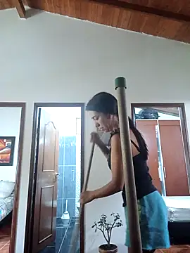 LunaZambrano online show from 04-13-26, 03:39