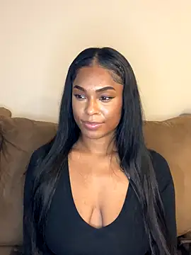 Snapshot of CandyLuxxxx chatting on 12-05-24, 01:36 CandyLuxxxx online show from 12-05-24, 01:36