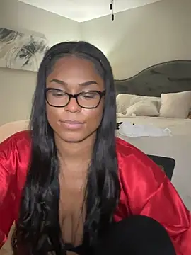 Snapshot of CandyLuxxxx chatting on 01-29-25, 03:33 CandyLuxxxx online show from 01-29-25, 03:33