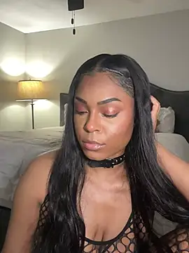 Snapshot of CandyLuxxxx chatting on 02-02-25, 11:08 CandyLuxxxx online show from 02-02-25, 11:08