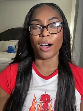 Snapshot of CandyLuxxxx chatting on 02-16-25, 08:54 CandyLuxxxx online show from 02-16-25, 08:54