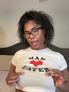 Snapshot of CandyLuxxxx chatting on 03-12-25, 01:14 CandyLuxxxx online show from 03-12-25, 01:14