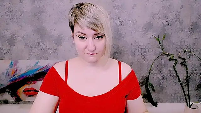 Snapshot of Djullia chatting on 06-22-26, 06:10 Djullia online show from 06-22-26, 06:10