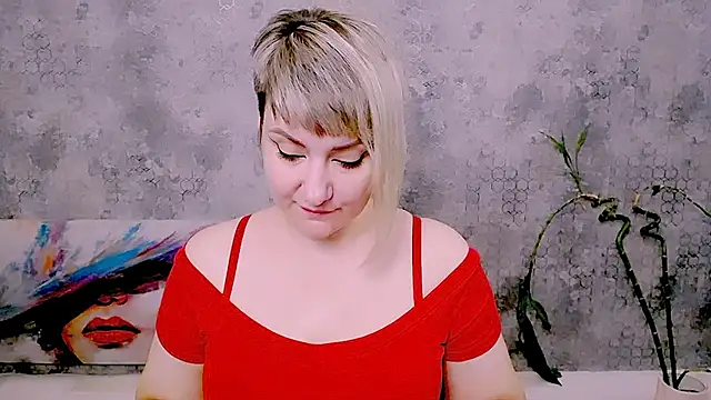 Snapshot of Djullia chatting on 07-06-26, 05:59 Djullia online show from 07-06-26, 05:59