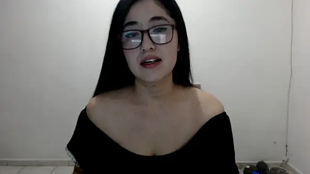 YummymeowW online show from 01-18-25, 04:59