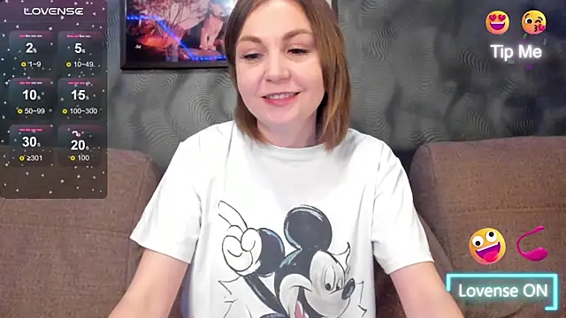 CassieMils online show from 05-12-26, 09:39