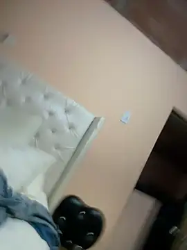 Snapshot of Tayra_Siny chatting on 02-04-26, 01:44 Tayra Siny online show from 02-04-26, 01:44