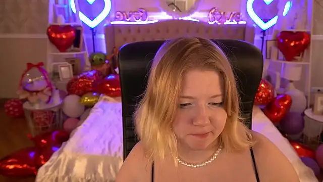 Tinker Belll online show from 02-28-25, 05:48