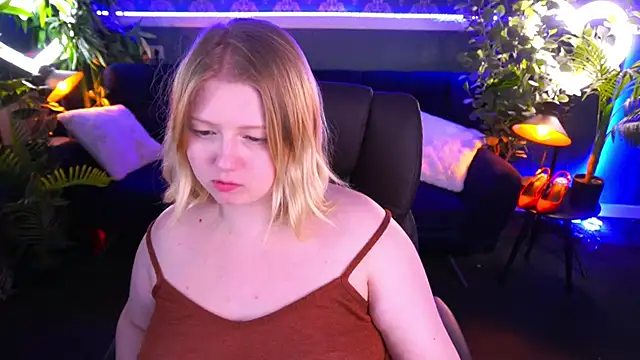 Tinker Belll online show from 03-14-25, 01:05