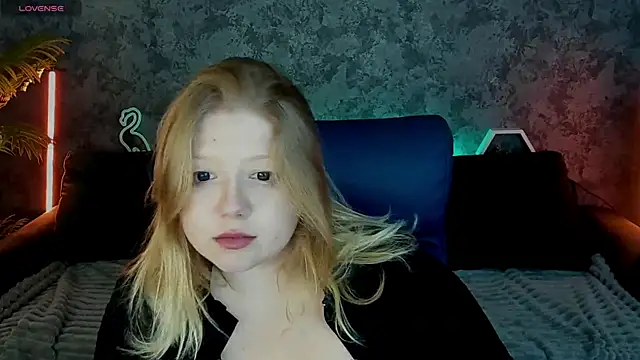 Tinker Belll online show from 11-16-25, 08:25