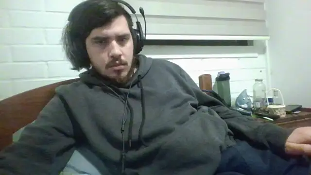 hung weeb online show from 06-25-26, 05:12