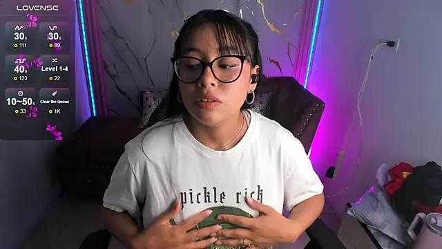 Snapshot of Nasha_abby chatting on 06-18-26, 09:19 Nasha abby online show from 06-18-26, 09:19