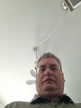Snapshot of RicRockhard chatting on 06-02-26, 06:21 RicRockhard online show from 06-02-26, 06:21