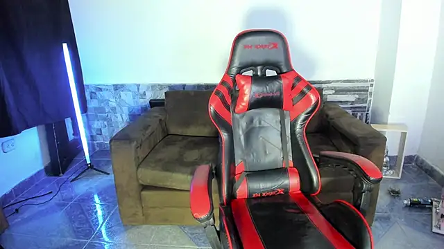 davinalhot online show from 04-09-26, 07:36