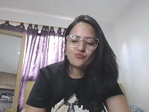 Snapshot of Jandylovee chatting on 04-11-26, 08:13 Jandylovee online show from 04-11-26, 08:13