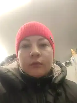 Kristi Ricky online show from 12-19-24, 05:51