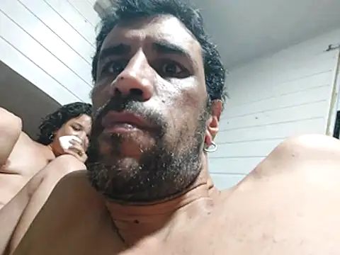 Hotcasados69 online show from 04-26-26, 05:49