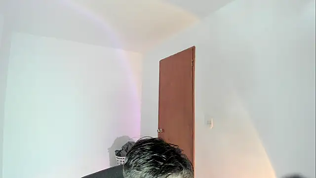 Snapshot of Giordano_Russo chatting on 01-12-26, 06:02 Giordano Russo online show from 01-12-26, 06:02