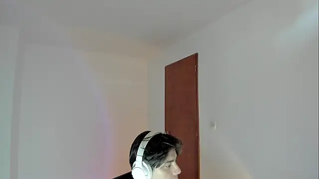 Snapshot of Giordano_Russo chatting on 02-27-26, 04:18 Giordano Russo online show from 02-27-26, 04:18