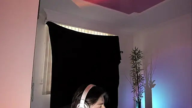 Giordano Russo online show from 04-27-26, 09:02