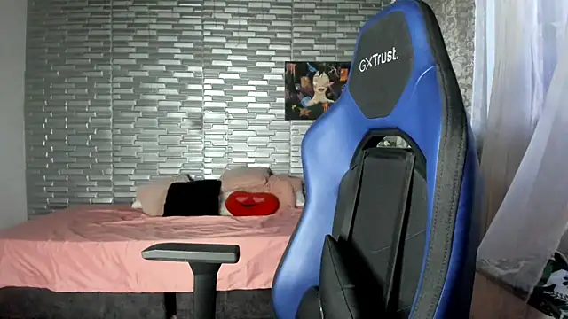 Ginger Sweetty online show from 07-10-26, 11:29