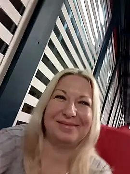 Arina smiles online show from 01-17-25, 07:38