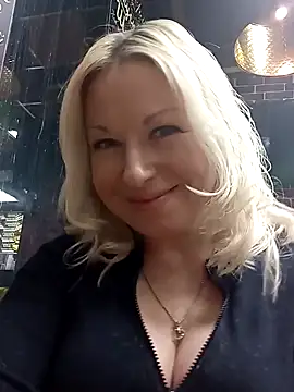 Arina smiles online show from 01-31-25, 04:17