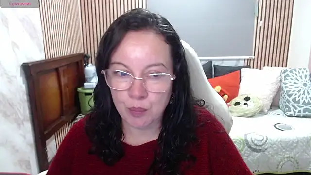 Sonialorens  online show from 05-27-26, 04:37