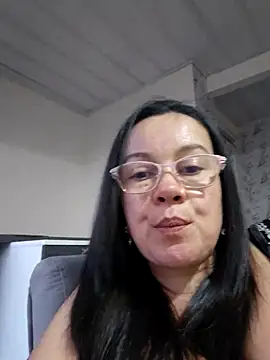 Snapshot of Sonialorens_ chatting on 06-14-26, 11:07 Sonialorens online show from 06-14-26, 11:07