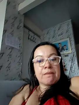 Snapshot of Sonialorens_ chatting on 06-28-26, 10:49 Sonialorens online show from 06-28-26, 10:49