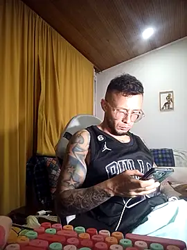 Snapshot of sebastian_horny chatting on 05-23-26, 11:31 sebastian horny online show from 05-23-26, 11:31
