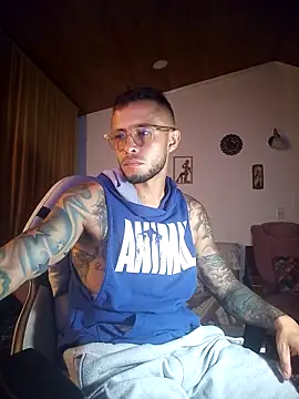 Snapshot of sebastian_horny chatting on 06-01-26, 02:57 sebastian horny online show from 06-01-26, 02:57