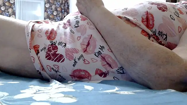 Anabelldestiny online show from 04-12-26, 08:58