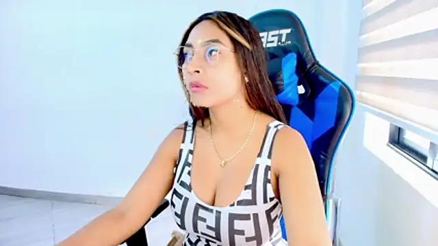 sophiax-x online show from 05-19-26, 03:07