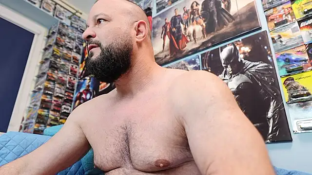 Snapshot of Muscle_Bear chatting on 03-21-26, 05:23 Muscle Bear online show from 03-21-26, 05:23