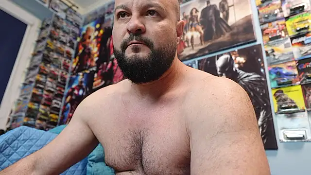 Snapshot of Muscle_Bear chatting on 03-30-26, 07:20 Muscle Bear online show from 03-30-26, 07:20