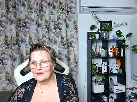 Selenna57 online show from 12-18-24, 02:10