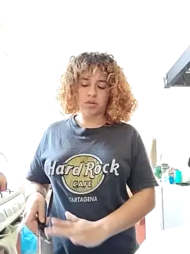 EmmaMelissa0521 online show from 04-01-26, 03:42