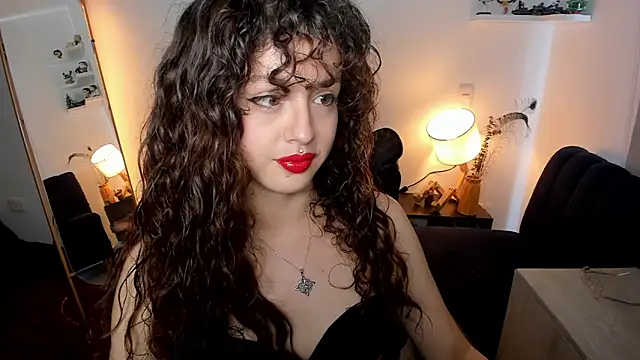 Cassandra Caiin online show from 05-22-26, 09:09